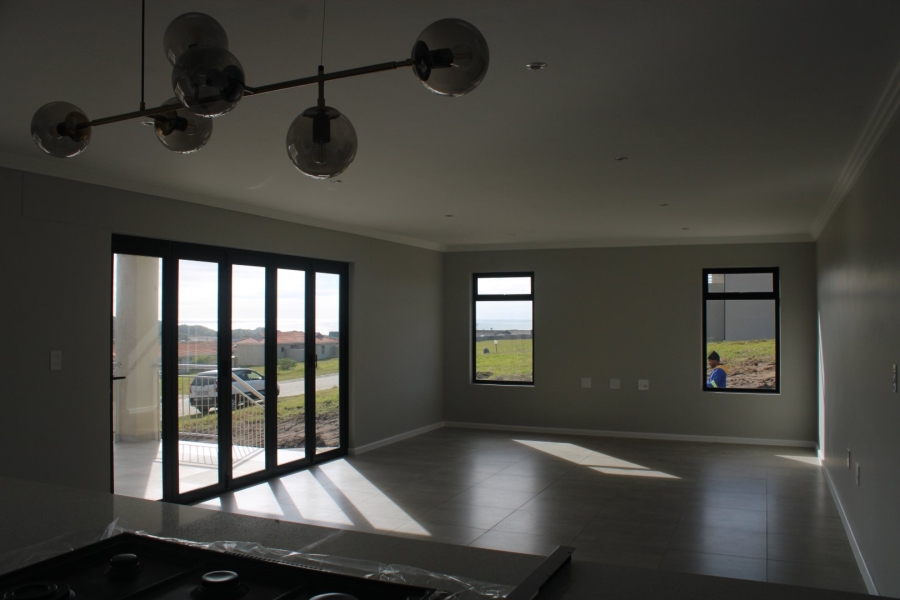 4 Bedroom Property for Sale in Kidds Beach Eastern Cape